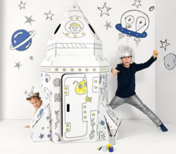 Velká kartonová  vesmírná raketa