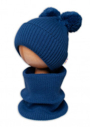 BABY NELLYS Zimní pletená čepice + nákrčník - granát s bambulkami