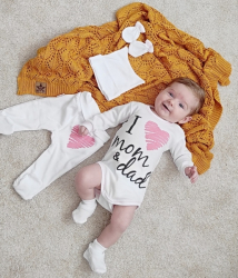 5-ti dílná soupravička do porodnice I love mom & dad, holka
