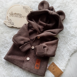 Dětský elegantní pletený svetřík s knoflíčky a kapucí s oušky Baby Nellys, hnědý