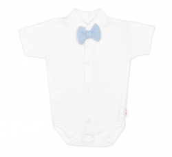 Bavlněná souprava Gentleman 3D, body kr. rukáv, polodupačky s láclem + čepička, modrá/bílá