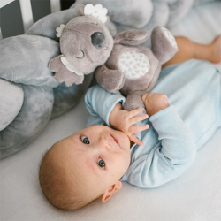 Plyšová hračka s chrastítkem Koala Coco, béžová