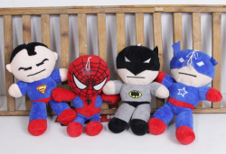 Plyšová hračka Superman s přísavkou 22cm