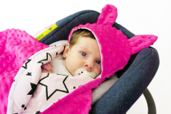 Baby Nellys Fusak, spacáček do autosedačky nebo kočárku s oušky, minky - sytě růžová