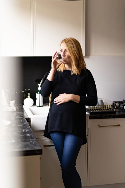 Těhotenská a kojící tunika Mommy milk & love černá Velikost