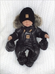 Zimní kombinéza s dvojitým zipem, kapucí a kožešinou + rukavičky Z&amp;Z, Angel - černý